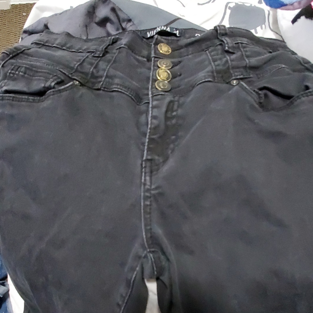 High waisted jeans